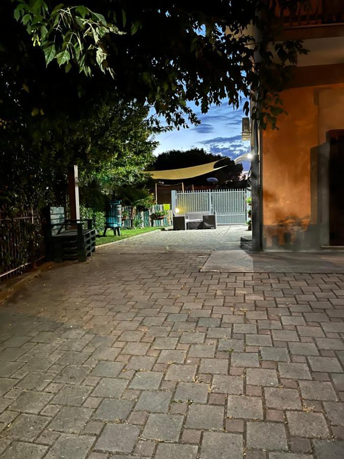 Monolocali B&B Santa Maria Apparente Civitanova Marche Exterior foto