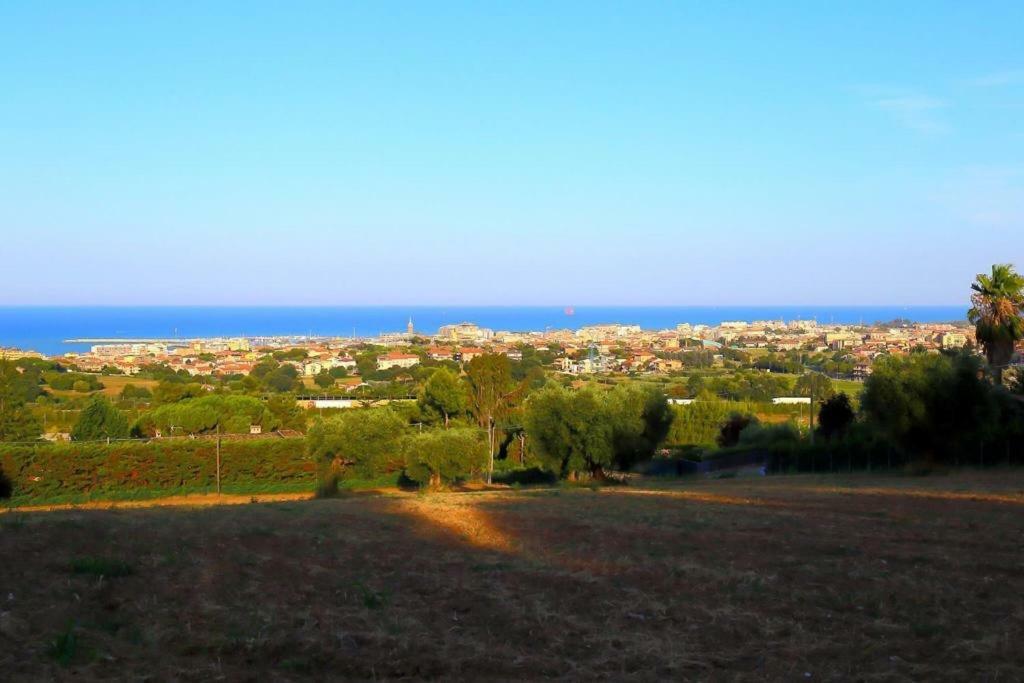 Monolocali B&B Santa Maria Apparente Civitanova Marche Exterior foto